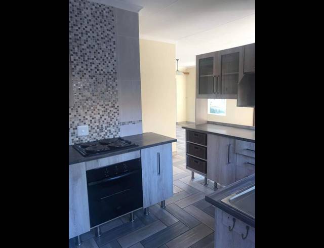 3 BEDROOM TOWNHOUSE FOR SALE IN KOOKRUS